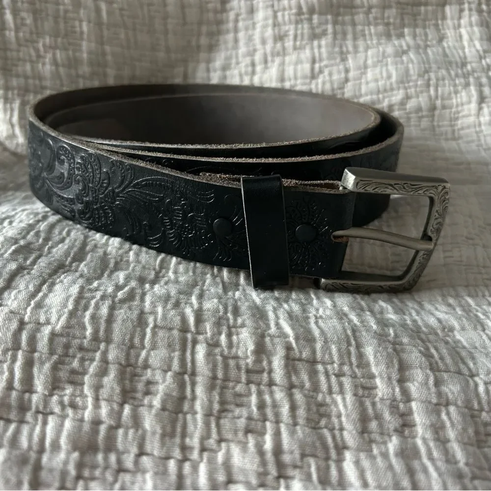 Mens Black Embossed Genuine Leather Embossed Western Inspired Belt Silver Buckle
